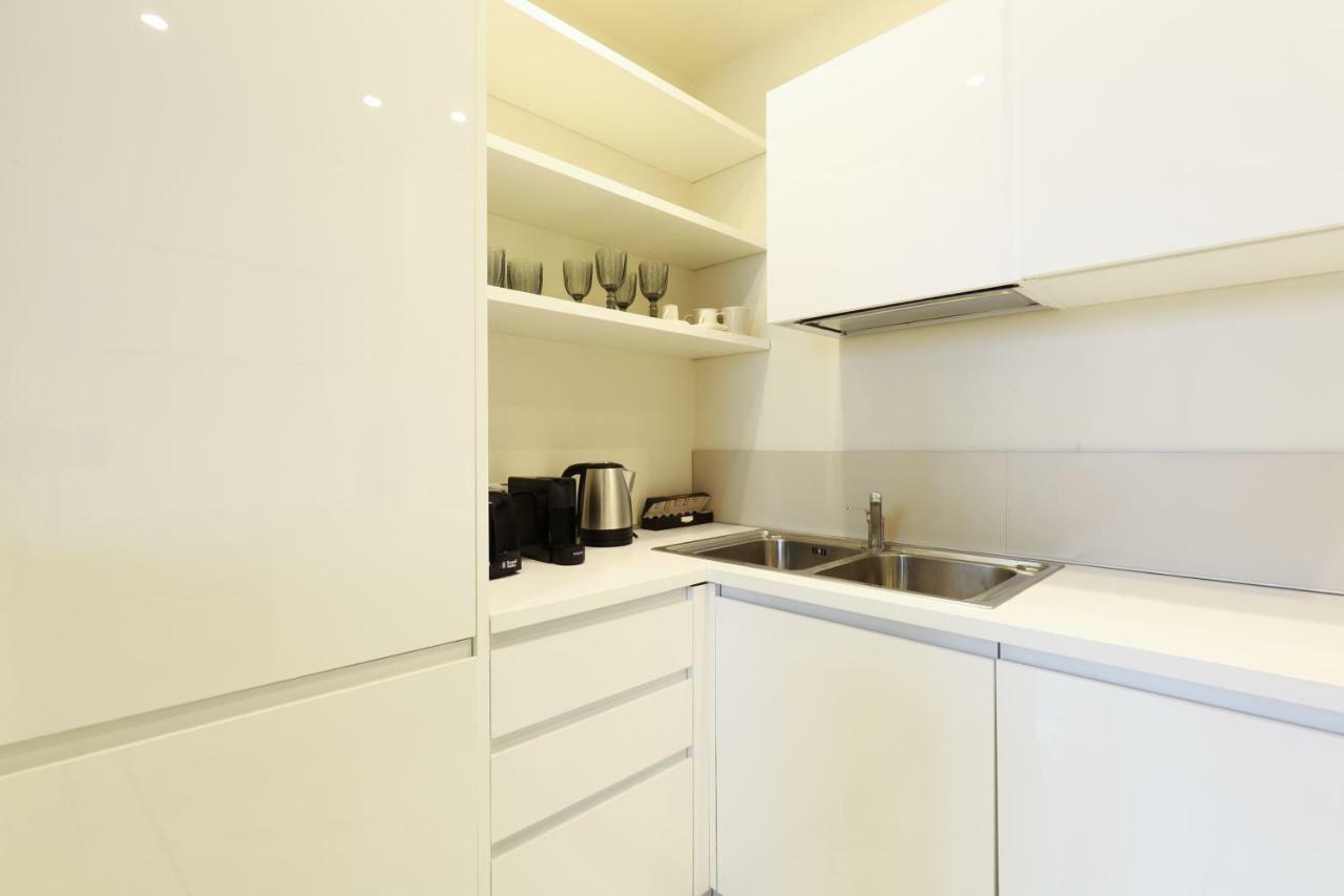 Duomo Luxury Apartment Milan Bagian luar foto