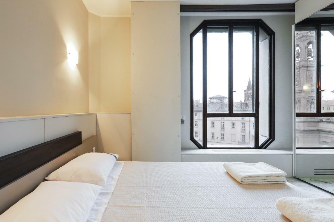 Duomo Luxury Apartment Milan Bagian luar foto
