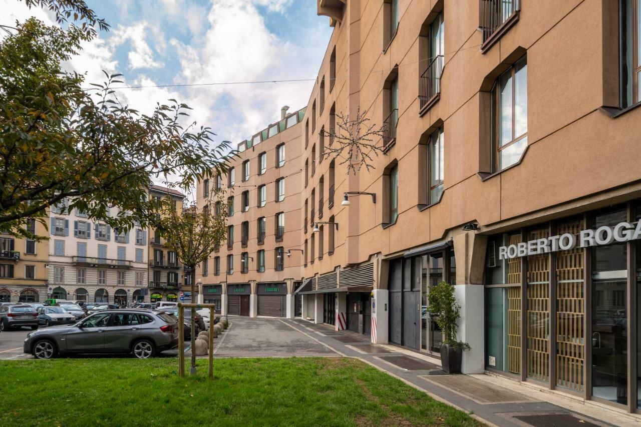 Duomo Luxury Apartment Milan Bagian luar foto